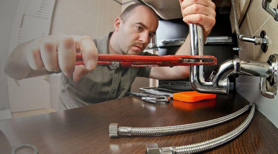Expert burst pipe repair services in Taylor Springs, IL